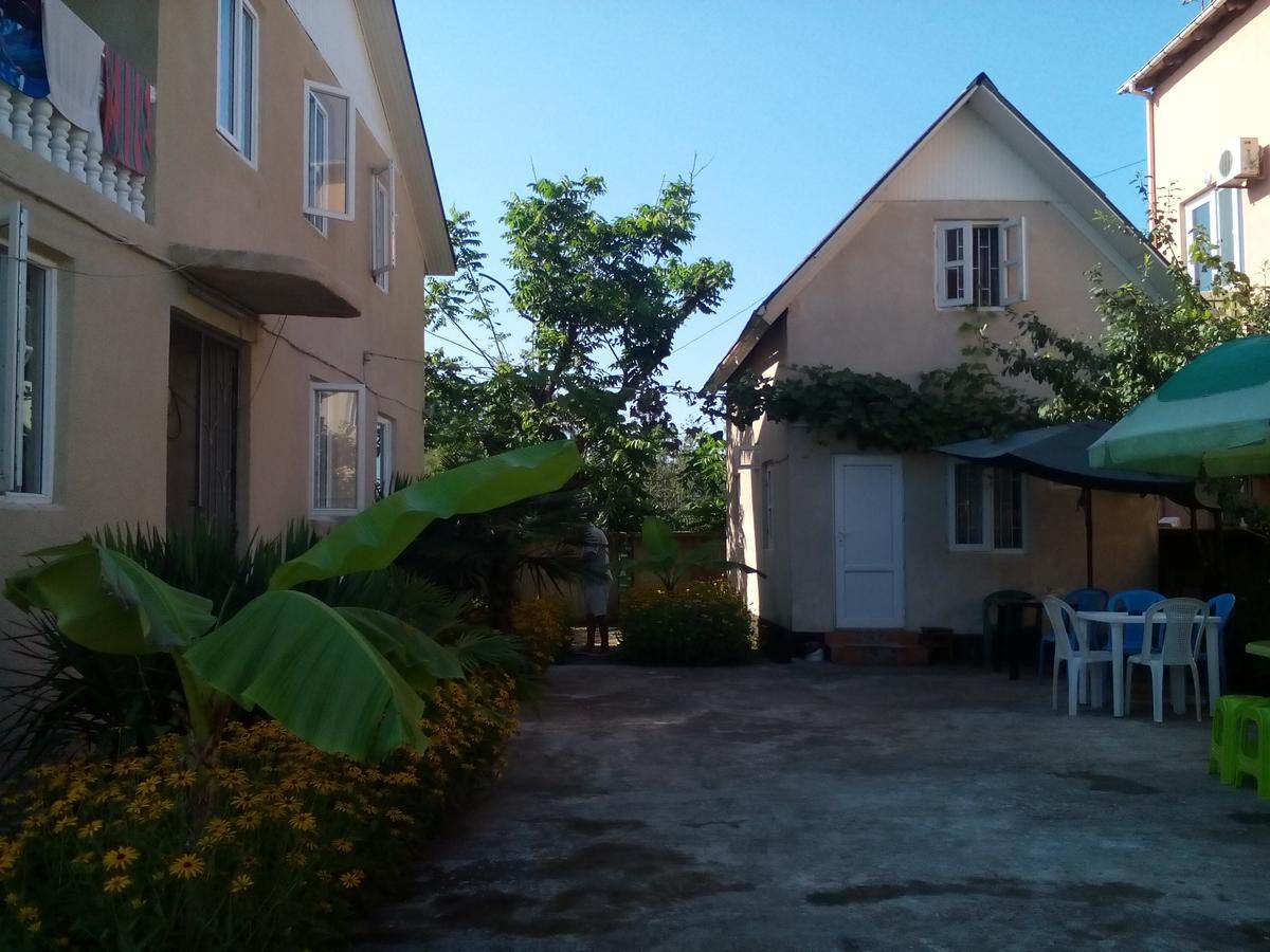 Guest House Giorgi Ureki Εξωτερικό φωτογραφία